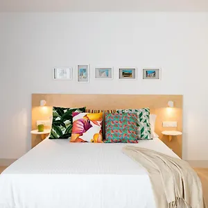 Y Estudios Céntricos Conil Apartahotel Conil De La Frontera